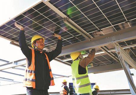 2903-137079-en-afrique-du-sud-un-recours-notable-aux-technologies-chinoises-dans-les-projets-denergies-renouvelables_M